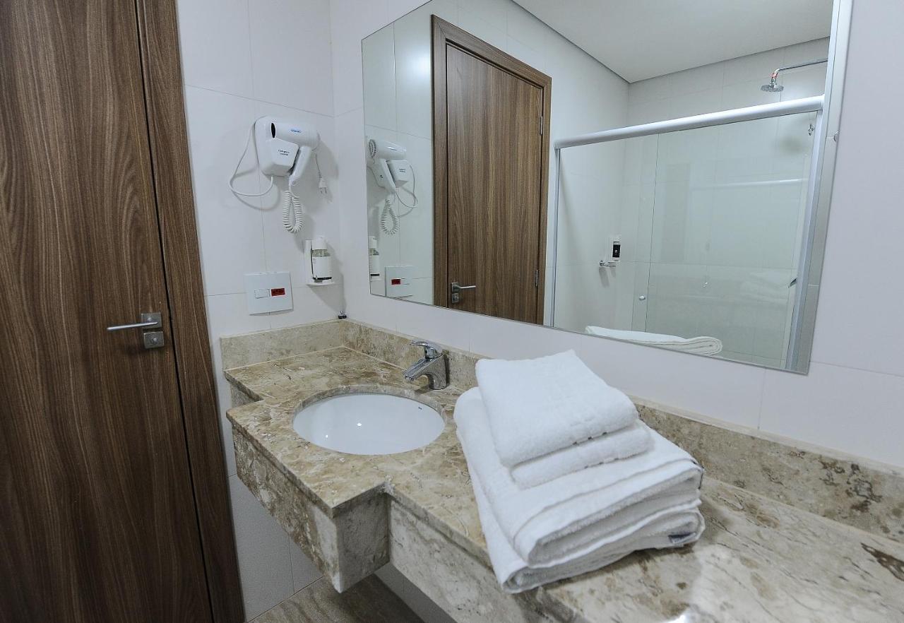 Hotel Bristol Infinity Rio Claro Exterior foto